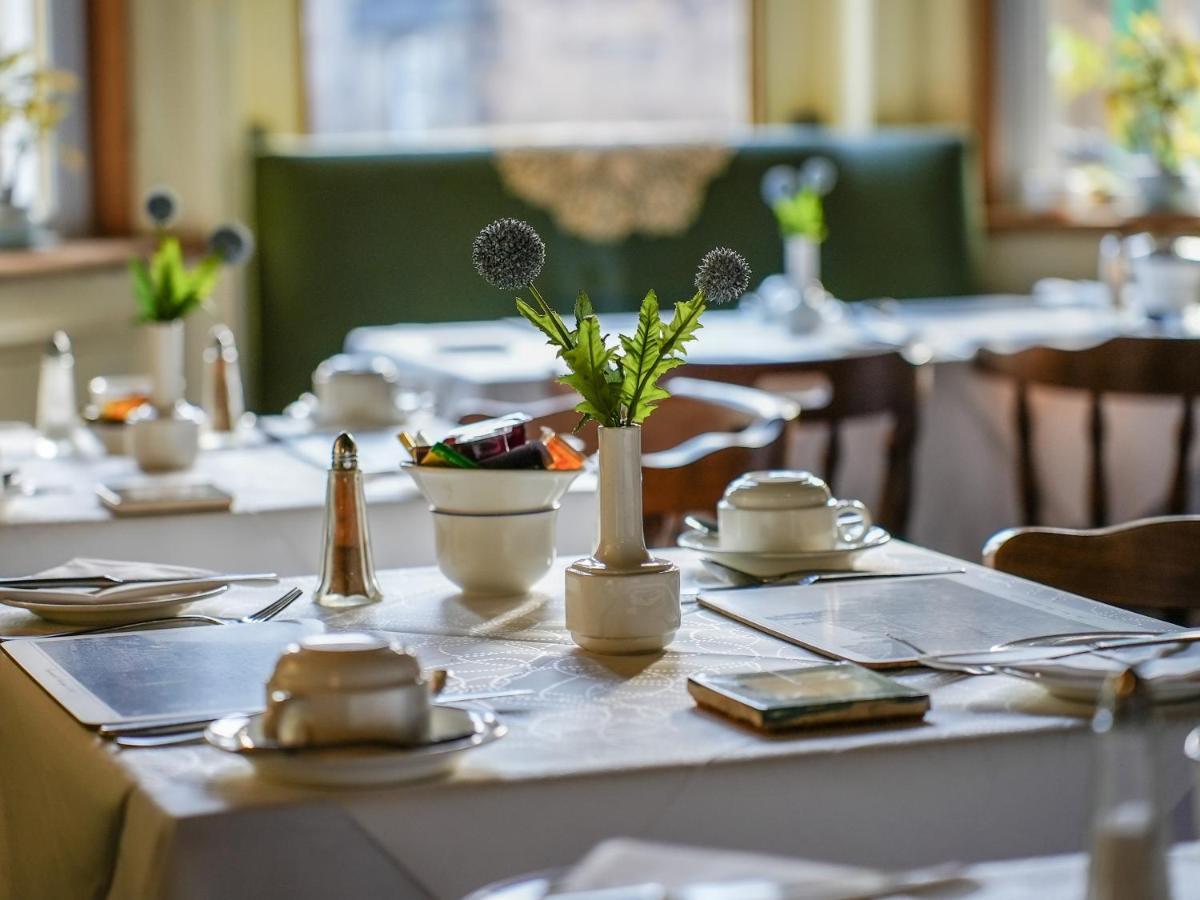 Rosehall Hotel Единбург Екстериор снимка