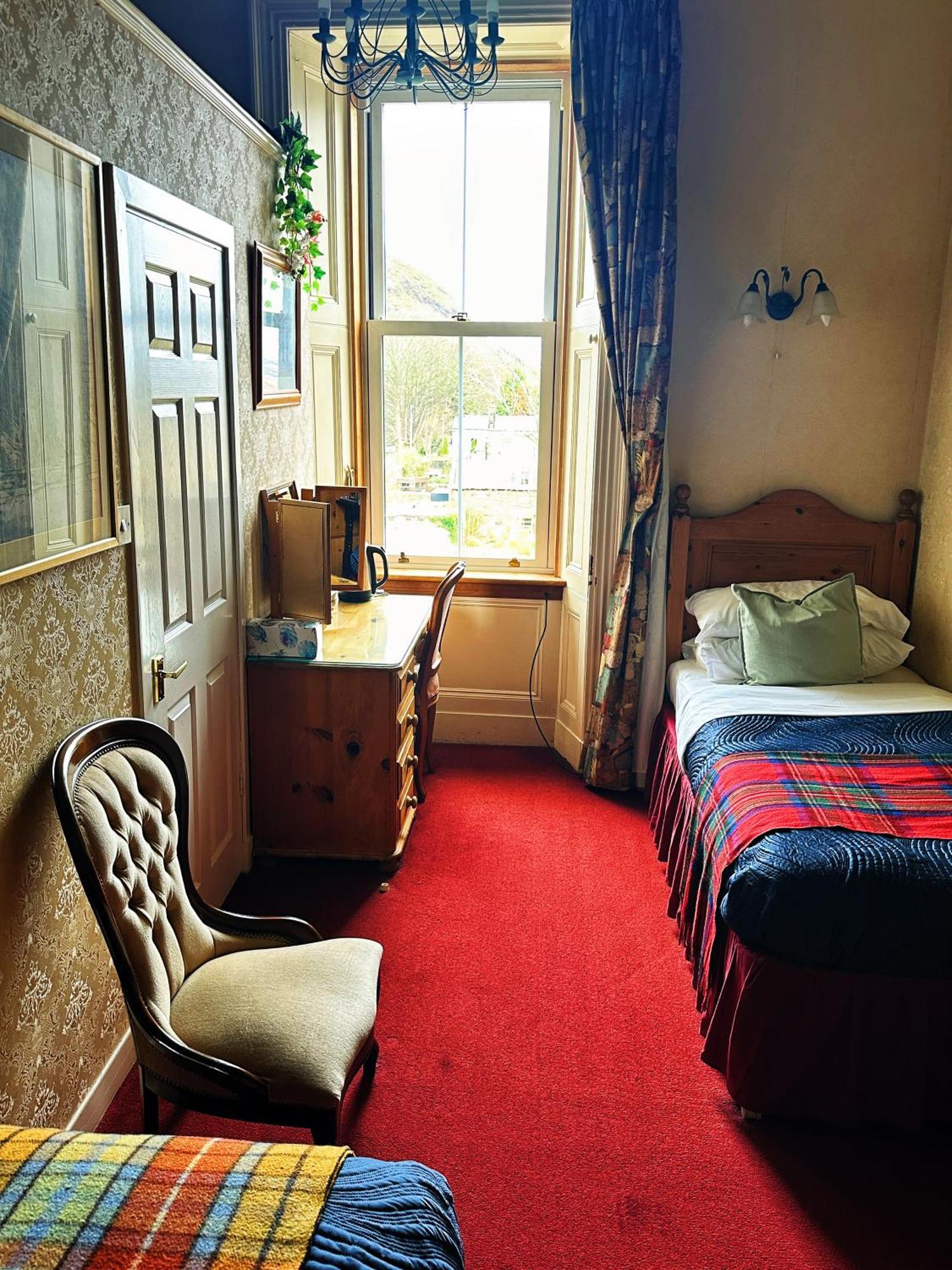 Rosehall Hotel Единбург Екстериор снимка
