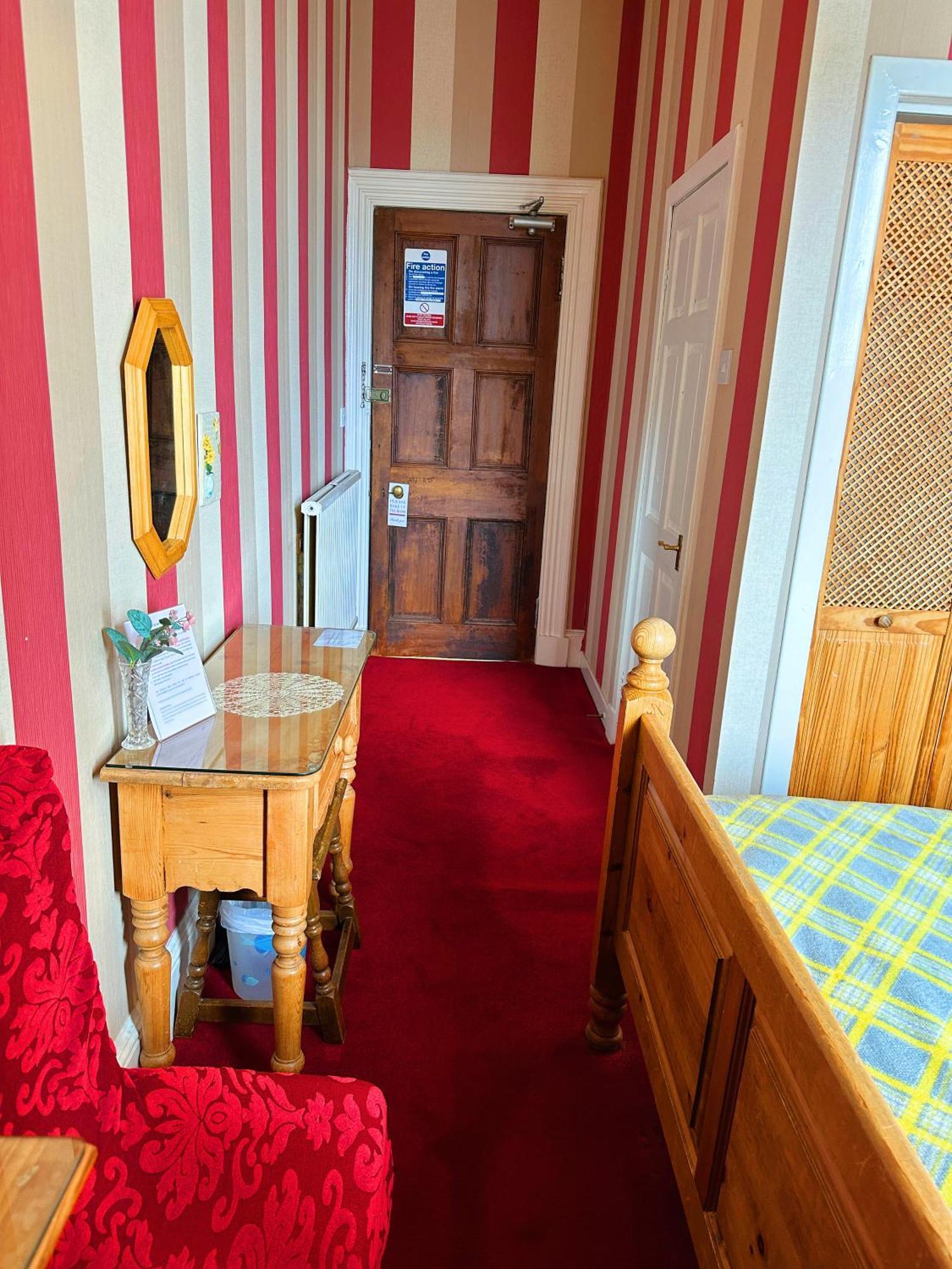 Rosehall Hotel Единбург Екстериор снимка